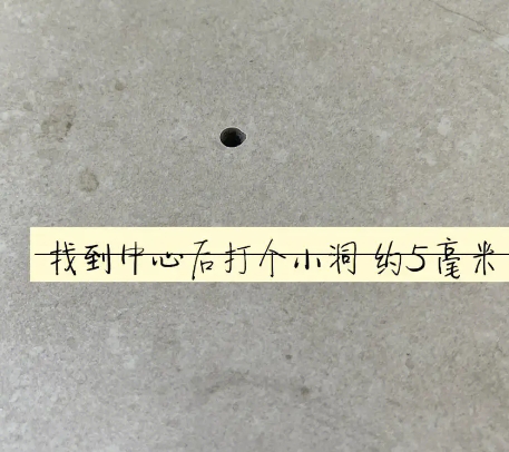 硚口瓷砖空鼓维修公司专业解答在瓷砖铺贴过程中，如果砂料搅拌不均匀，将会带来以下问题
